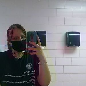 Meet your Posher, Leandra